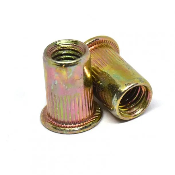 Gegalvaniseerd zinkvergunning DIN7340 Knurled blinde klinknoer, aangepaste bevestigingsmoer